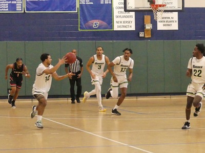 Sussex Defeats Union in Regular Season Finale 95-82