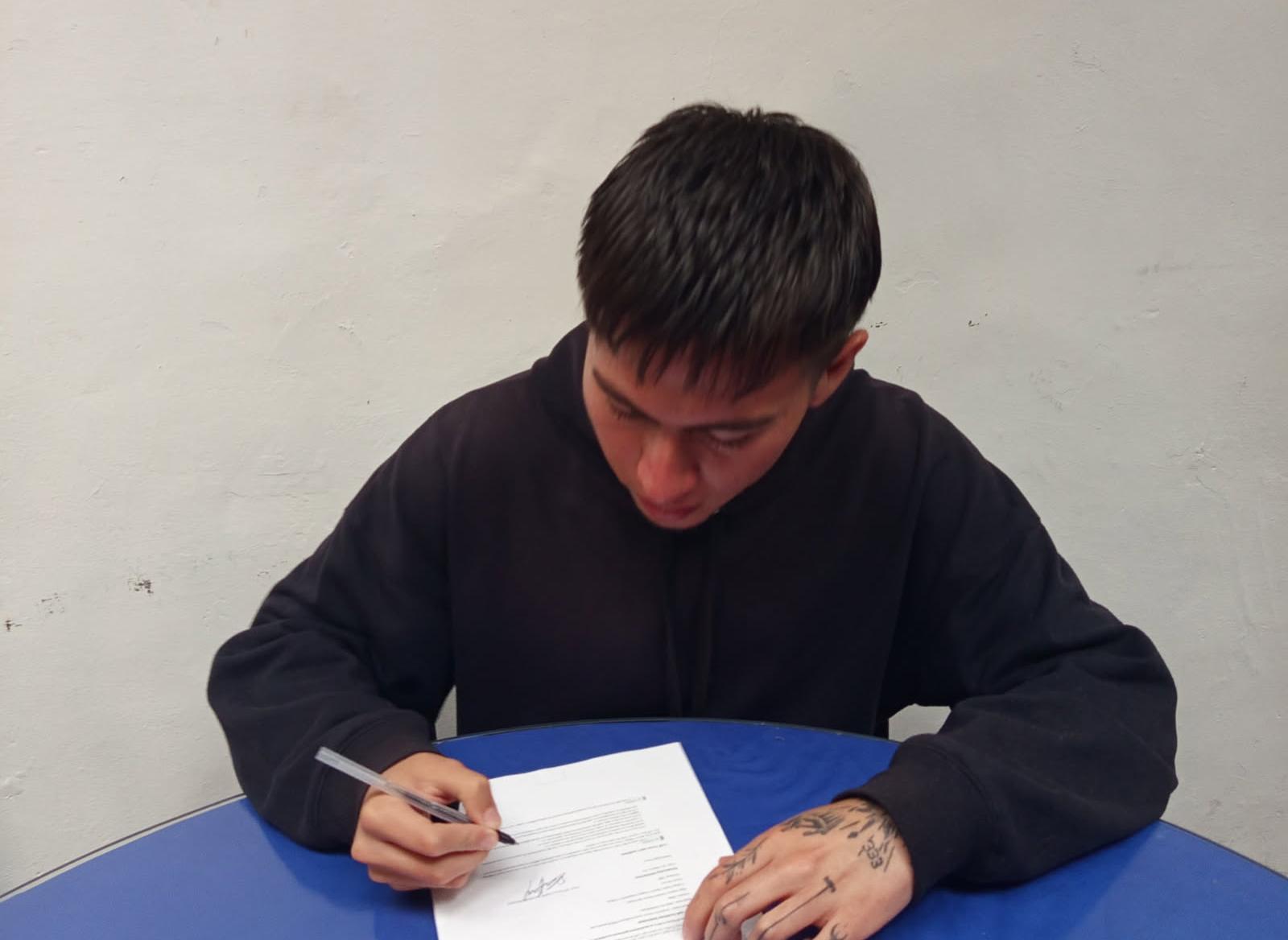 Florez Commits to Sussex