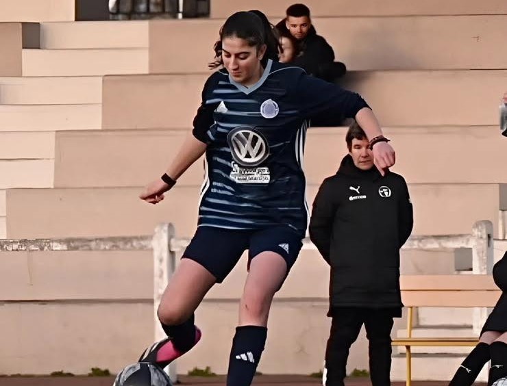 Menu Commits to Sussex